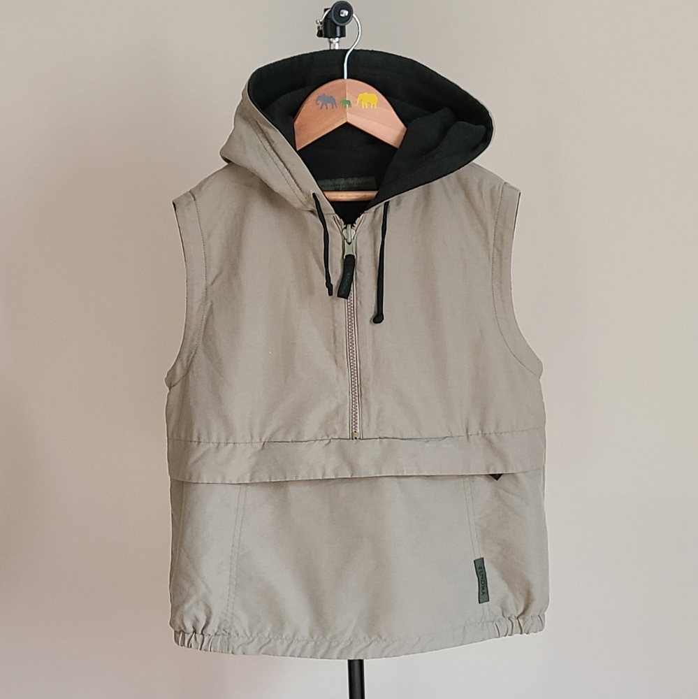 Renoma Girls Hooded Vest with Fleece Lining - Beige, Front Zip Pocket